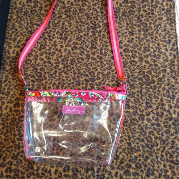 Sold 💖Vera.B +Lily Bloom 💝 Two Fucha  Crossbody Bag 💝 +Lily Bloom Wristlet 💝 - Picture 8 of 12